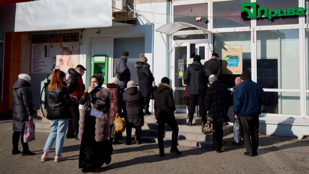 De Oekraïense autoriteiten hebben aangekondigd dat de cyberaanval gericht was op banken en het Ministerie van Defensie van Oekraïne