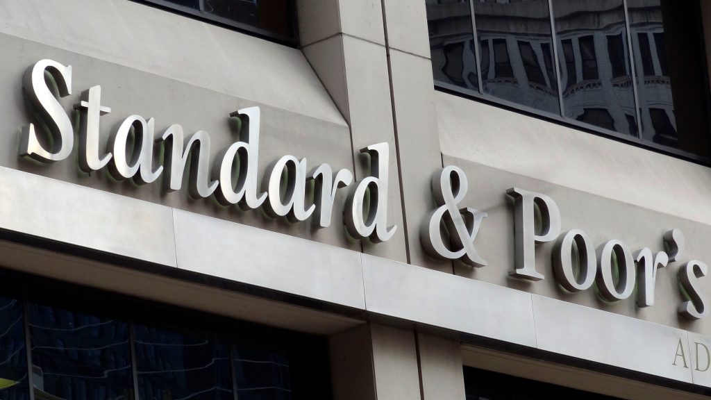 Standard & Poor's verlaagt rating van Rusland naar junk, Moody's geeft spamwaarschuwing