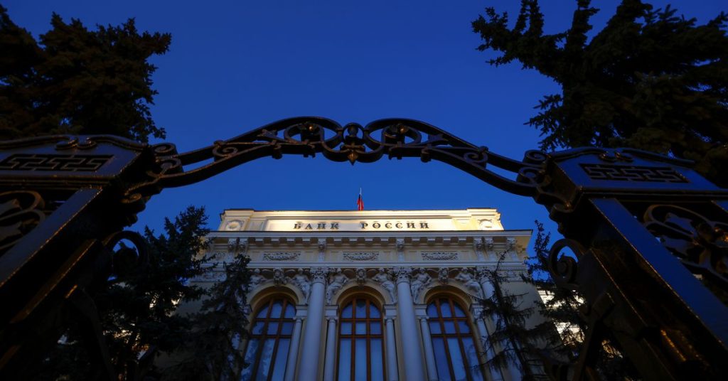 Rusland verhoogt rentetarieven, voert kapitaalcontroles in om sancties tegen te gaan