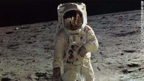 Apollo 11-maanmonsters gezocht naar tekenen van leven
