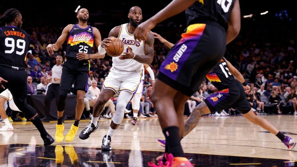 LeBron James van Lakers wordt de eerste speler in de geschiedenis van de NBA die 10.000 punten, rebounds en assists haalt