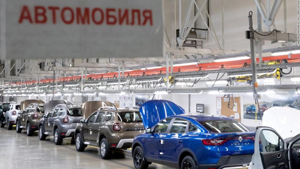 Renault schort de productie in zijn fabriek in Moskou op omdat Oekraïense leiders oproepen tot boycot