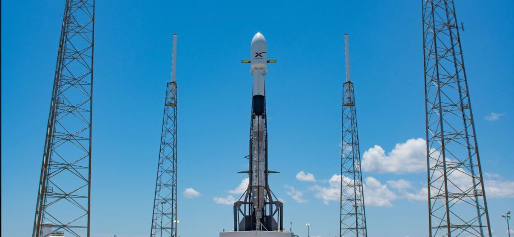 Vanavond kun je zien hoe SpaceX voor de 12e keer een Falcon 9-raket lanceert.  Hier is hoe.