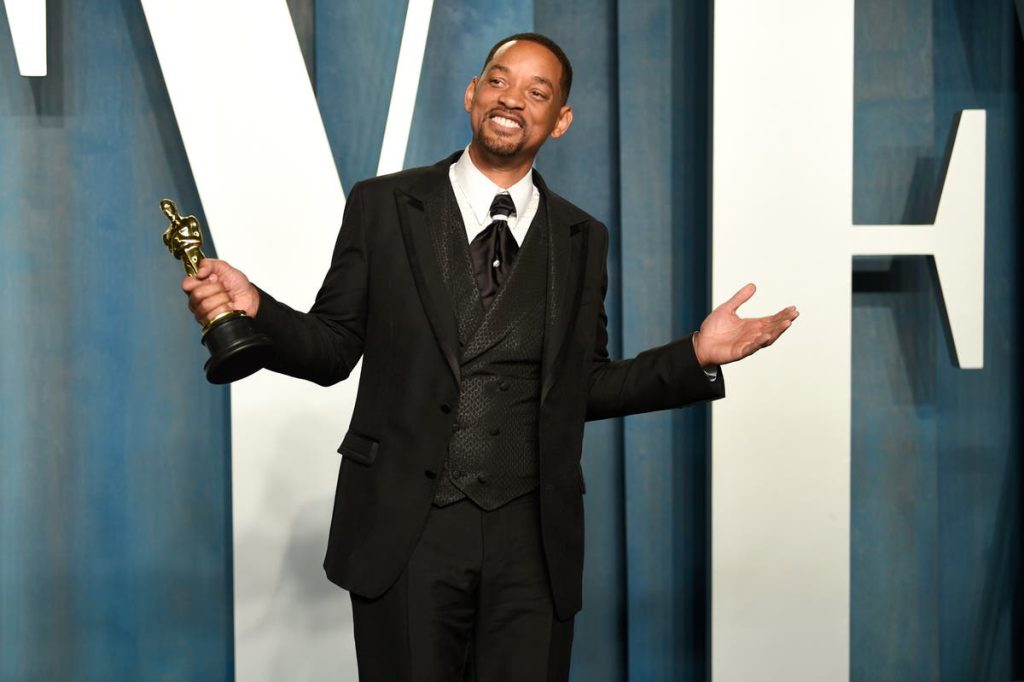 Will Smith reageert op Oscarverbod nadat hij Chris Rock een klap heeft gegeven