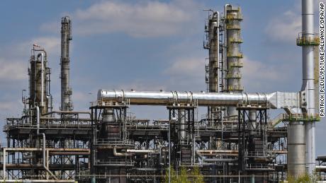 De PCK-olieraffinaderij in Schwedt, Duitsland, is eigendom van het Russische Rosneft. 