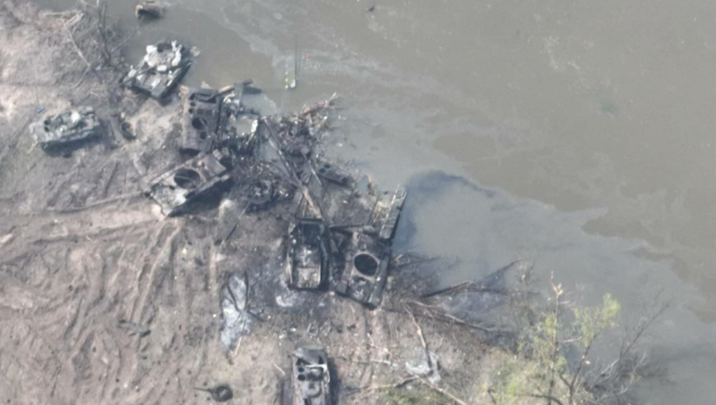 VK zegt dat Oekraïne 'aanzienlijk' aantal Russische gepantserde voertuigen vernietigt bij mislukte poging om rivier over te steken