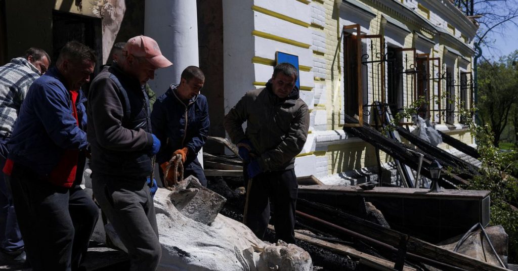 Oekraïense Zelensky "stil" na bombardementen verwoest museum gewijd aan de dichter