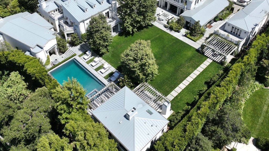 Jennifer Lopez en Ben Affleck hebben mogelijk een enorm pand in Beverly Hills gekocht
