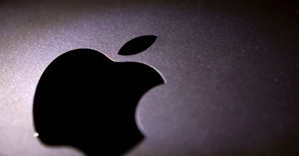 Apple-werknemers in een winkel in Maryland stemmen om vakbonden te vormen, de eerste in hun soort in de Verenigde Staten