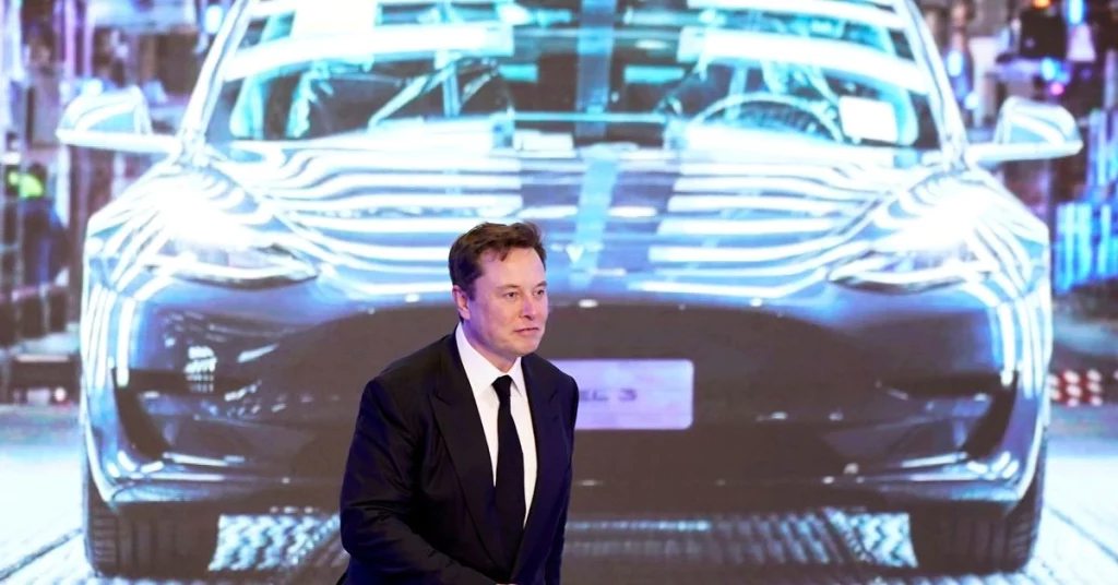 EXCLUSIEF: Musk voelt zich 'erg slecht' over de economie en wil 10% van de banen bij Tesla schrappen