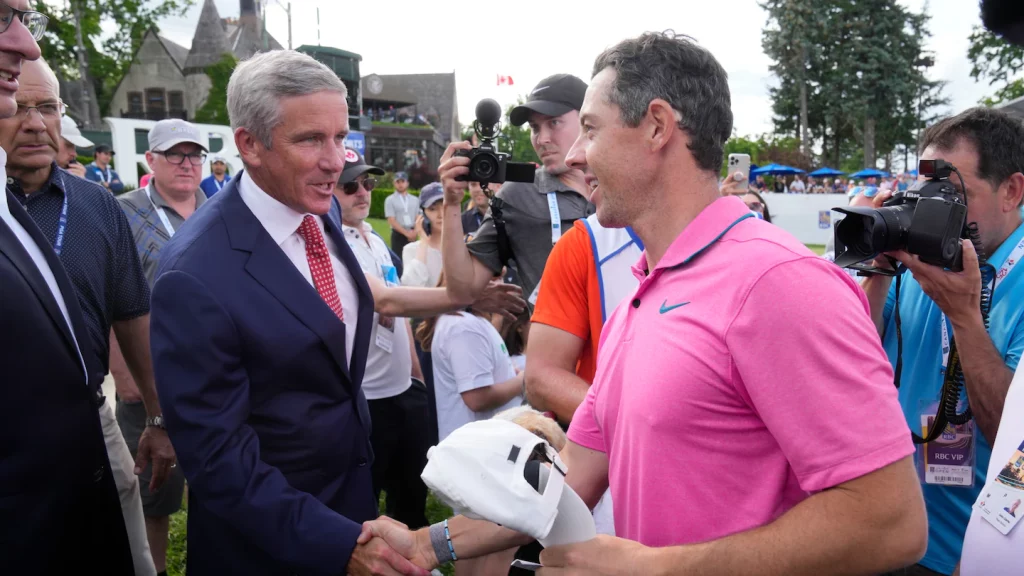 Jay Monahan zegt dat LIV-golfspelers niet kunnen 'free ride' van de PGA Tour