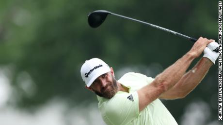 Dustin Johnson stopt met PGA Tour om te spelen bij LIV Golf Series, terwijl Phil Mickelson terugkeert om te golfen tijdens het evenement