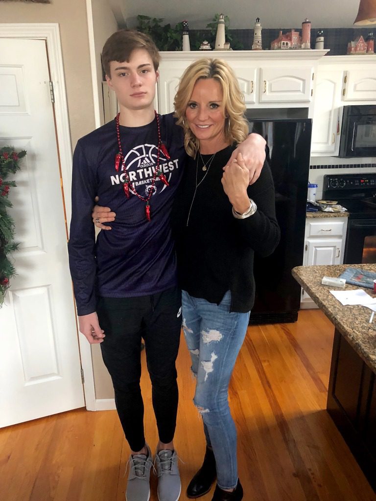 Lisa Brown met haar zoon Christian met Kerstmis 2018.