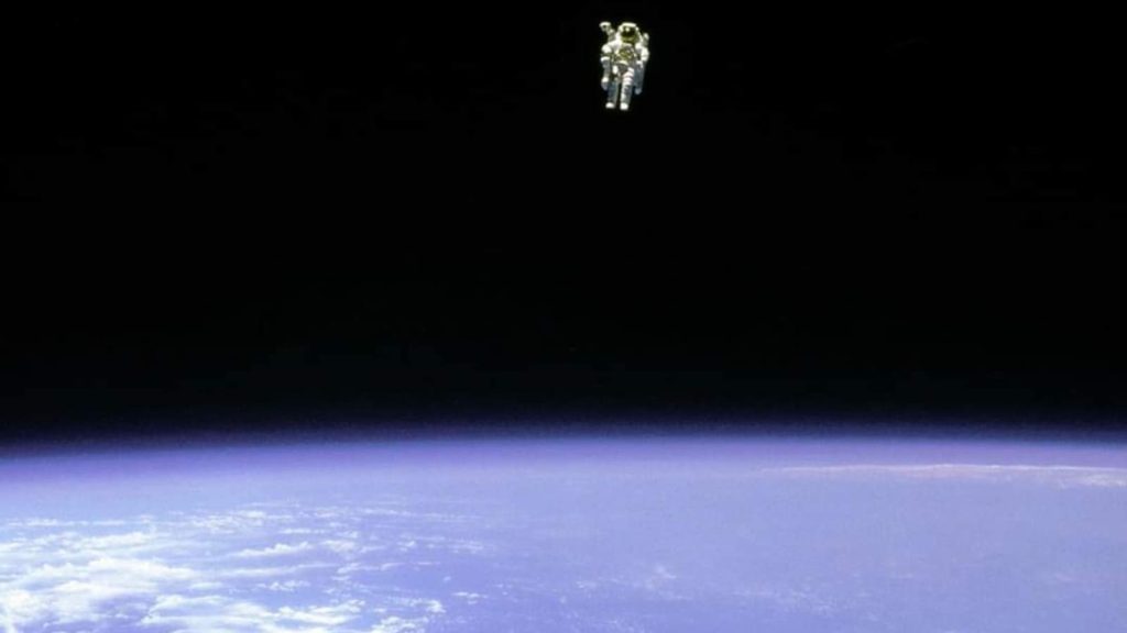 NASA-astronaut dreef volledig onbeperkt de ruimte in op 'angstaanjagend' moment