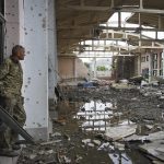 Oekraïens leger verlaat verwoeste stad voor versterkte posities
