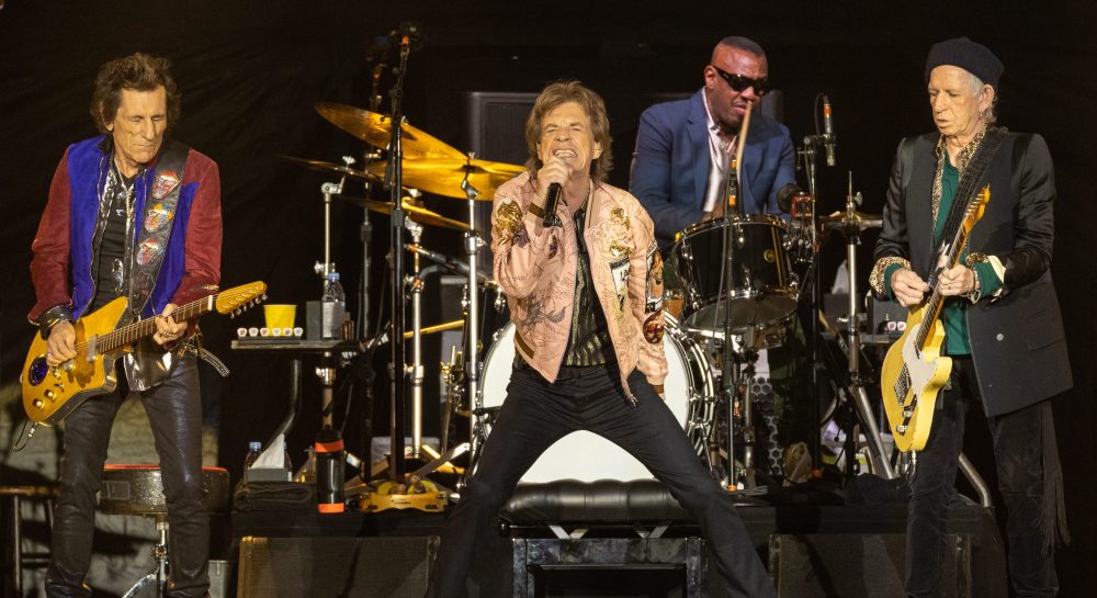 The Rolling Stones doen voor het eerst 'out of time' live om Euro Tour te openen