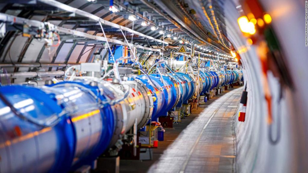 CERN's Large Hadron Collider schoot voor de derde keer weg om meer geheimen van het universum te onthullen