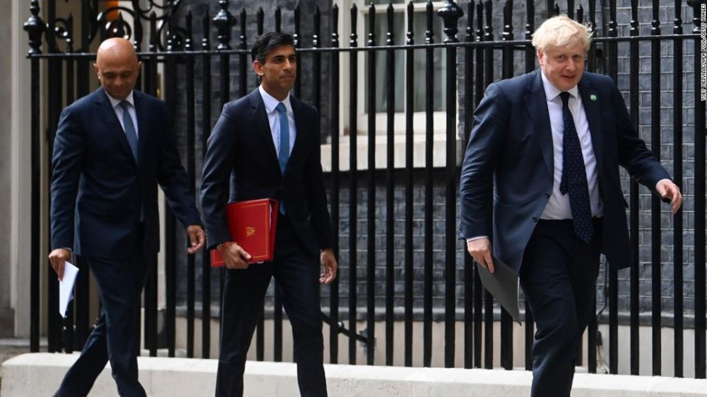 Zware klap voor Boris Johnson nu prominente Britse ministers Rishi Sunak en Sajid Javid aftreden