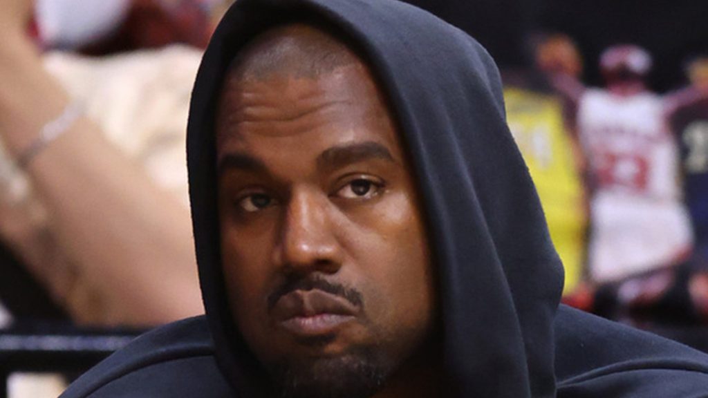 Kanye West klaagde het productiebedrijf aan omdat hij meer dan $ 7 miljoen bezat