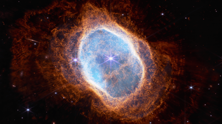 De zuidelijke ringnevel (afbeelding NIRCam) door James Webb Telescope