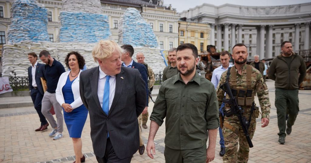 Oekraïners ondertekenen petitie om Brits staatsburgerschap te verlenen, rol van premier