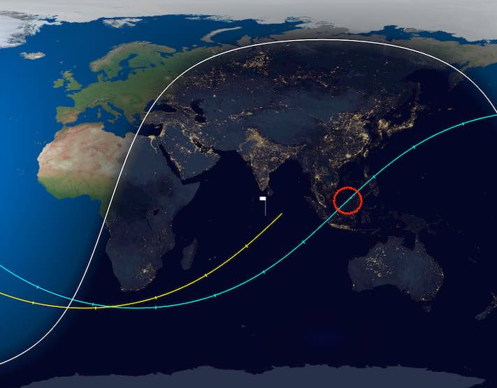De terugkeer van een grote Chinese raket die werd gespot boven het eiland Borneo - Spaceflight Now