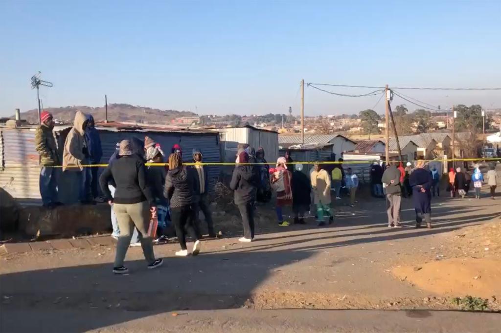 Bij schietpartij in Zuid-Afrika zijn zeker 15 doden gevallen in bar Soweto