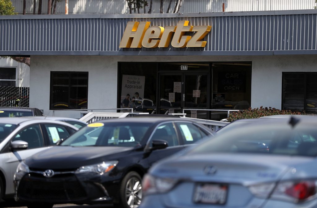 Valse arrestatiezaak Hertz: 47 klanten klagen een autoverhuurbedrijf aan wegens valse arrestatie