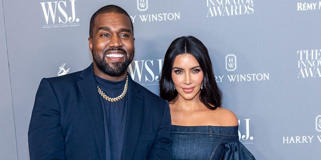 Kim Kardashian heeft in februari 2021 de scheiding aangevraagd van Kanye West.