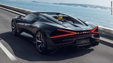 Bugatti espère que sa dernière voiture à essence sera la décapotable la plus rapide au monde