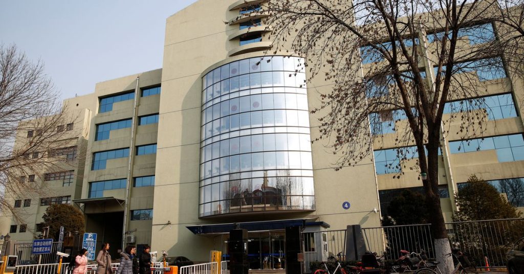 China veroordeelt zakenman Xiao Jianhua tot 13 jaar gevangenisstraf, boetes zijn bedrijf $ 8,1 miljard