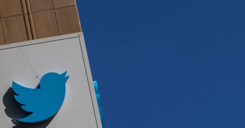 Informant zegt dat Twitter Amerikaanse toezichthouders heeft misleid over hackers en spam