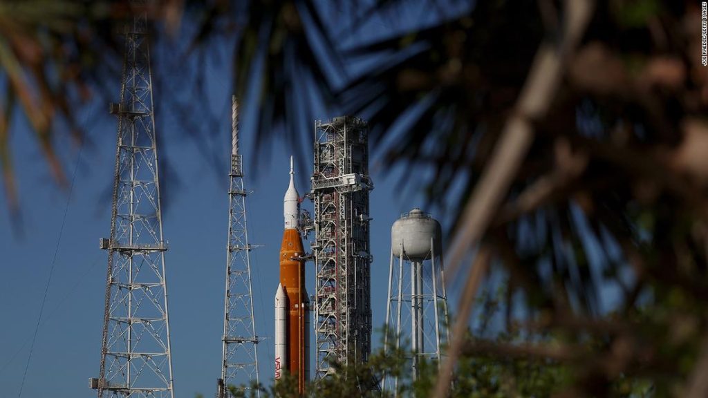 NASA doemt op bij de volgende Artemis I-lanceringspoging vanwege een tropische storm