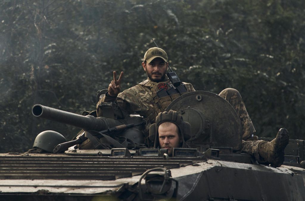 Oekraïense troepen blijven druk uitoefenen op vluchtende Russische troepen