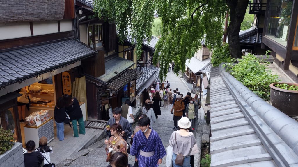 Reisaandelen Japan stijgen na bericht over versoepeling regels