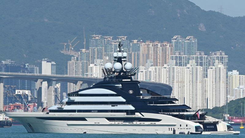 Het luxejacht van de gesanctioneerde Russische oligarch van $ 500 miljoen verlaat Hong Kong naar Kaapstad