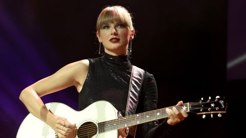 Taylor Swift begint in maart aan haar nieuwe tour.  Het raakt 52 stadions in de Verenigde Staten.
