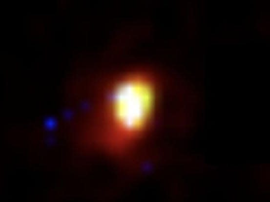 Een kleurenafbeelding van CEERS-93316, een sterrenstelsel waarvan onderzoekers denken dat het pas 235 miljoen jaar na de oerknal verscheen.