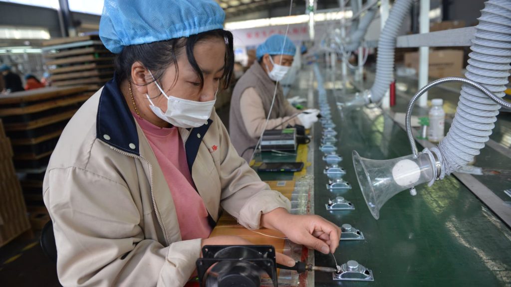 fabrieksactiviteit in China op de laagste stand sinds april;  Aziatische markten zijn aanzienlijk hoger