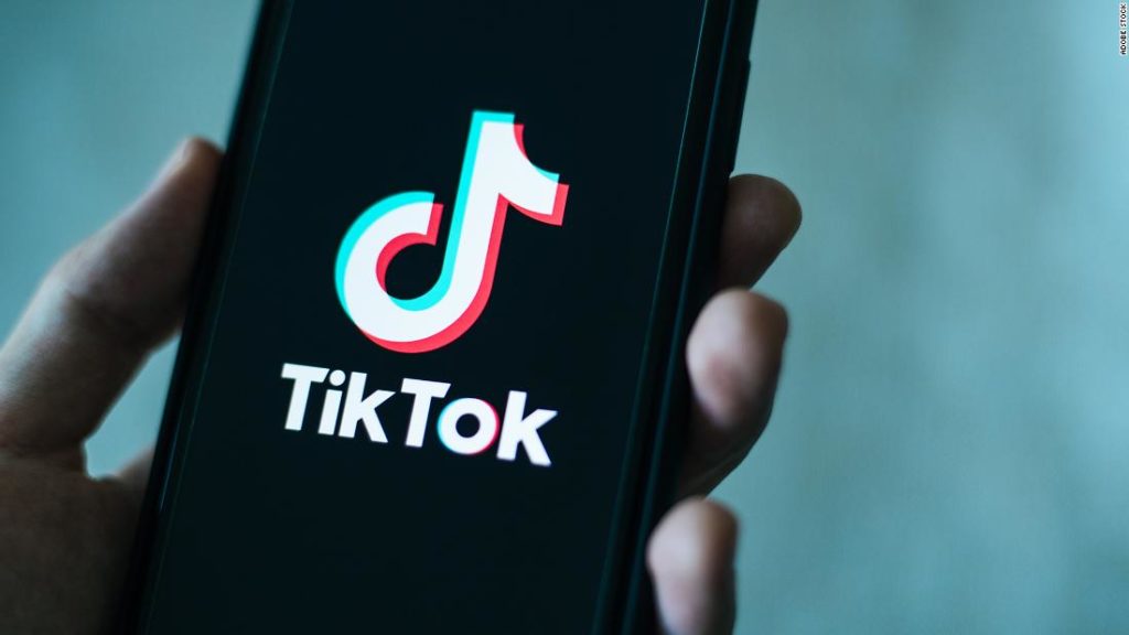 Het Witte Huis zegt dat agentschappen 30 dagen de tijd hebben om TikTok op federale machines te blokkeren