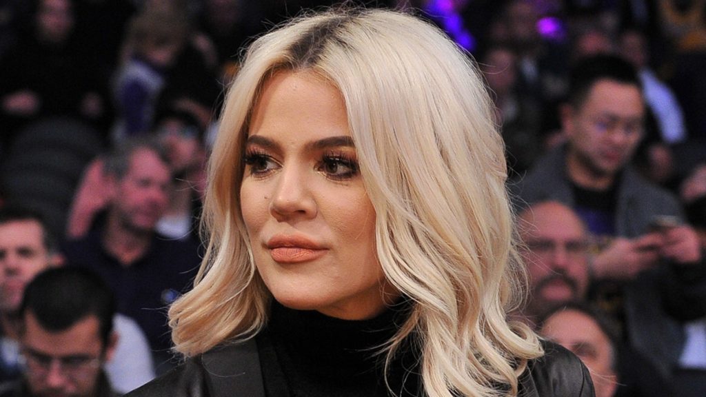 Khloe Kardashian wordt aangeklaagd door een voormalige huishoudhulp wegens niet-betaling van loon