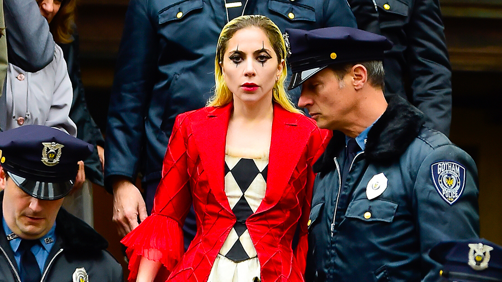 Lady Gaga verkleed als Harley Quinn in fotoset 'Joker 2' - Diversen