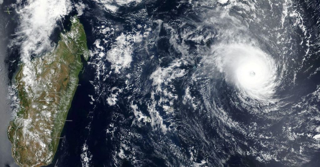 Cycloon Freddy met recordkracht verdringt honderden in de tweede aanlanding in Mozambique