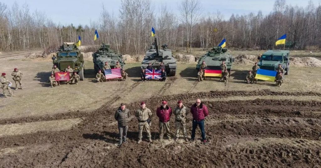 De Oekraïense minister van Defensie bedankt het VK voor het sturen van 'prachtige' tanks