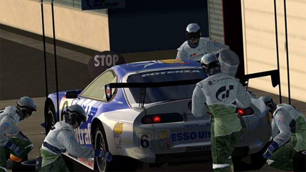 Iemand heeft zojuist cheatcodes voor 2004 gevonden in Gran Turismo 4 op PS2
