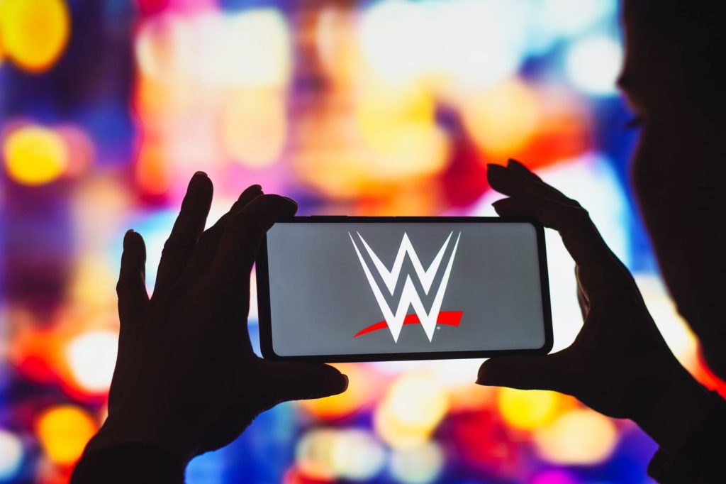 Auschwitz Memorial noemt WWE "schaamteloos" voor afbeelding gebruikt in "mania video"
