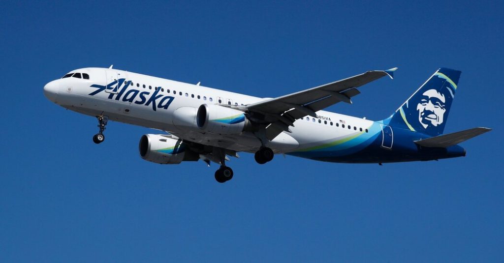 De vlucht van een passagier werd omgeleid nadat een vrouw een stewardess had bedreigd