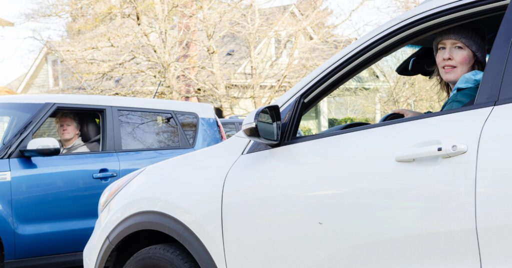 Regels voor belastingvermindering voor elektrische voertuigen creëren 'puinhoop voor consumenten'