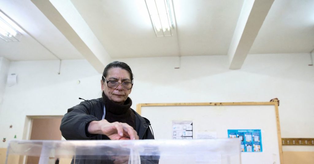 Uitgeputte Bulgaren gaan voor de vijfde keer in twee jaar tijd naar de stembus