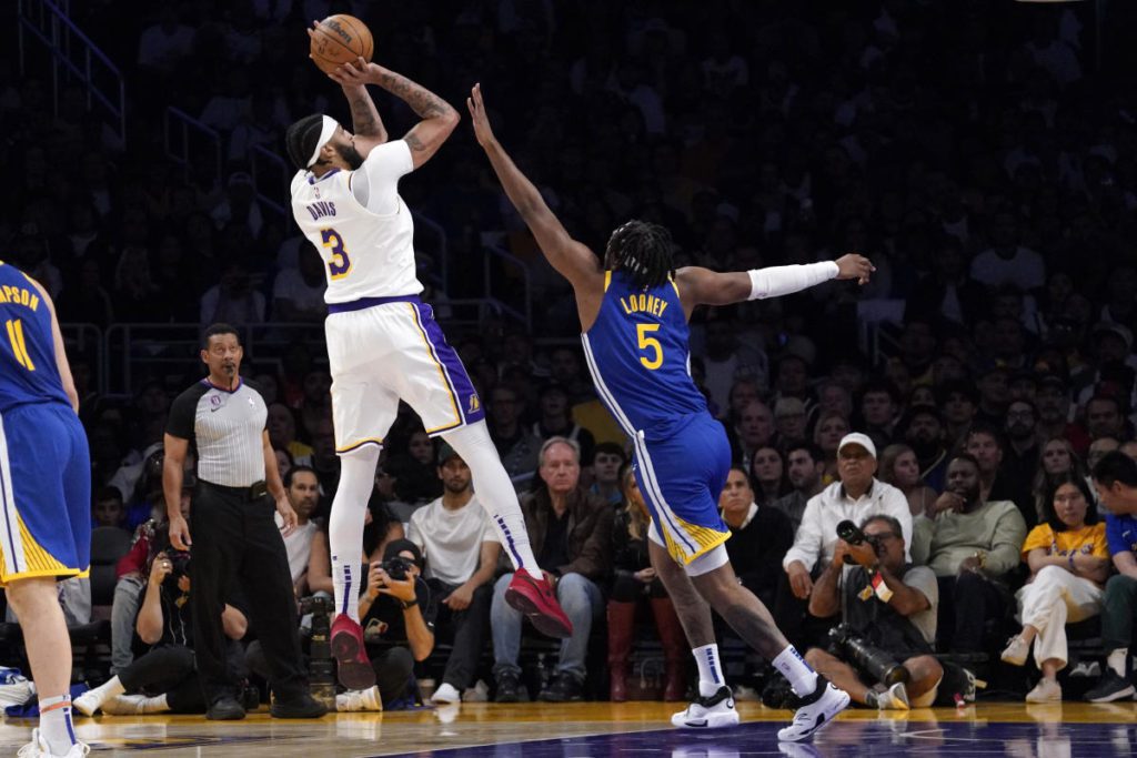 Anthony Davis leidt de Lakers naar een overwinning in Game 3 op de Warriors